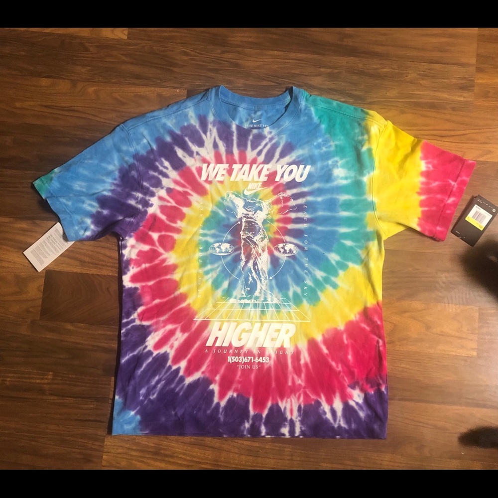 Men’s Nike tie dye shirt